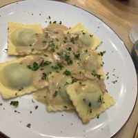 Raviolis rellenos de espinacas   at Punto Vegano in Madrid