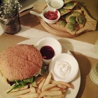 Home-made quinoa burger at Punto Vegano in Madrid