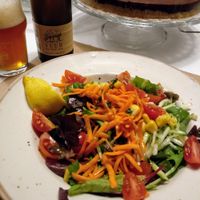 Salad at Punto Vegano in Madrid