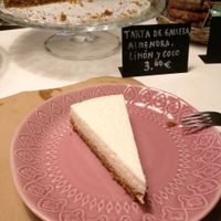 Lime and coconut tart with almond crust at Punto Vegano in Madrid
