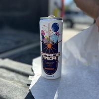 Hubs tried this space tea, “a healthy Arnold Palmer" #Veganuary at Organic Sandwich Company in Boulder