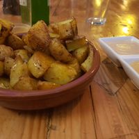 Roasted and fried potatoes at Lata de Zinc in Oviedo