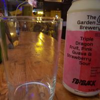 Dragon fruit beer at Lata de Zinc in Oviedo
