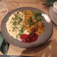 Szwedzkie klopsiki at Lokal Vegan Bistro in Warsaw