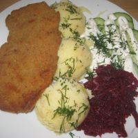 Schwabowy classic - schnitzel and mash at Lokal Vegan Bistro in Warsaw