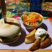 burger menu del dia at VIVA in Madrid