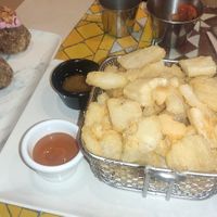Yuca y croquetas at VIVA in Madrid