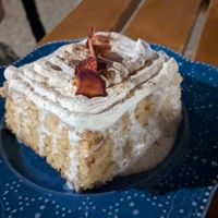 Tarta 3 leches at VIVA in Madrid