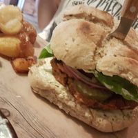 Blue cheese burger at VIVA in Madrid