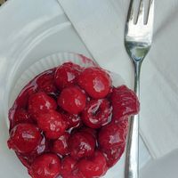 Himbeertörtchen at Schweizer Milchhauschen in Bad Nauheim