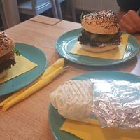 Załoga and Urlop Ma burgers + the kebab boczcniak at Umea in Lublin