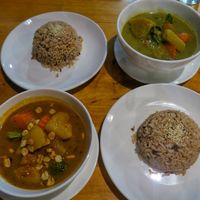 Green and Massaman Curry at La Carotte Qui Rit in Koh Tao