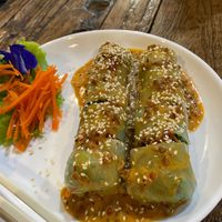 Spring rolls w peanut sauce at La Carotte Qui Rit in Koh Tao