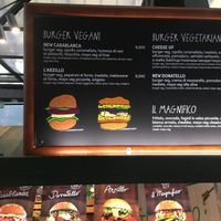 Vegan burgers at Veg & Veg in Florence