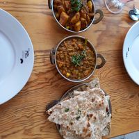 Garlic Naan (vegan without butter), Mixed veggie curry & Cauliflower curry at India Town in Mexico City