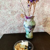 Smoothie bowl at Juicelation in Naples