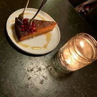 Cinnamon carrot cake at Orangebox in Munich