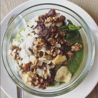 „Detox“ Smoothie Bowl at Veggie Garden in Prague