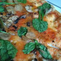 vegan pizza at Pizza Me in Brighton