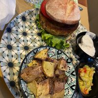 Burger  at Quinoa in Florence