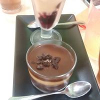 postres del diá: mousse de maracuja y chocolate mousse at Yerbabuena - Bordadores in Madrid