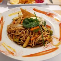 Salteado oriental at Yerbabuena - Bordadores in Madrid