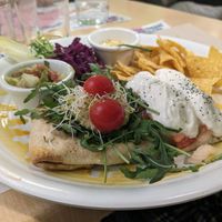 VEGANIZADO Flauta de espinacas, soja, setas, ciruela y nachos con untables at Yerbabuena - Bordadores in Madrid