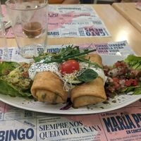 Rollitos mexicanos at Yerbabuena - Bordadores in Madrid
