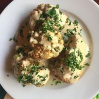 Roasted cauliflower at Pita Pita in El Pizzaiole in Granada