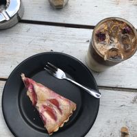 Plum tarte and iced vanilla latte   at Lost Weekend in Munich