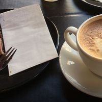 coffee and cake at Lost Weekend in Munich