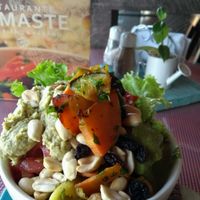 bowl de ensalada, lijera y abundante! at Namaste Restaurant in Guatape