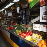 fresh organic produce and vegan products at La Caracola in Malaga
