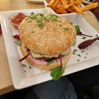 Vegetarian burger, can be ordered in vegan too. at Hofcafe in Bamberg