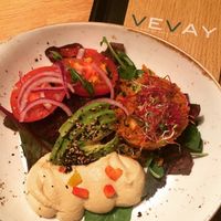 Hambúrguer de falafel at VEVAY in Frankfurt