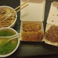 Noodles, meatball soup, mock duck and rice with mince at Zhēn Hǎo Wèi SùShí 真好味素食 in Kaohsiung