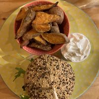 Red pepper burger at Greenway in Antwerpen