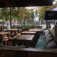 Outside seating   at Greenway in Antwerpen