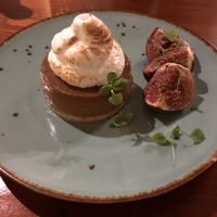 Pumpkin pie, vegan merengue, normally with pecan crumble (here figs due to allergies) at Hortus in The Hague