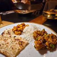 Allo Gobhi mattar 19€ chana masala 18,50€ and garlic naan 5,5€ at Taj Mahal in Bruges