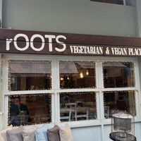 We went last week with 3 people (no vegan), all of us loved the food. Big portion and taste super gnammy. We really loved it. at roots in Thessaloniki