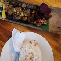 I dont remember the name of this meal but its 100% vegan💚 at Wulan Vegetarian Warung in Ubud