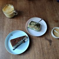 Tiramisu Torte, Matcha Kuchen, Cappuccino + Kurkuma Latte  at Kandie Shop in Hamburg