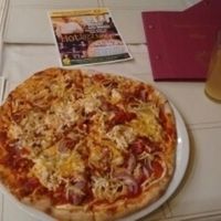 sieht besser aus als es schmeckt at Napfenyes Bistro in Budapest