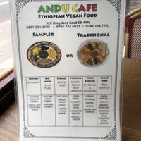 😍 highly recommend getting the traditional plate! Nothing beats eating with your HANDS 😻🥰  at Andu Caffe in East London