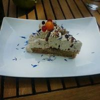 Veganized "Indiana mit Schlag" Cake 😋 at triVida in Klagenfurt