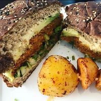 Hamburguesa árabe at Taller Veganico in Monterrey