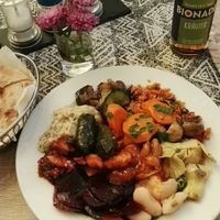 Vegan starter plate at Erbils in Munich