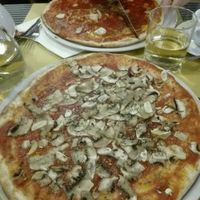 Vegane Pizza at L'Insalata Ricca in Rome