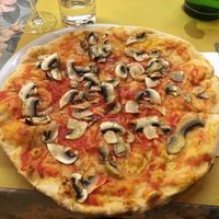 Vegan pizza (senza cheese)  at L'Insalata Ricca in Rome